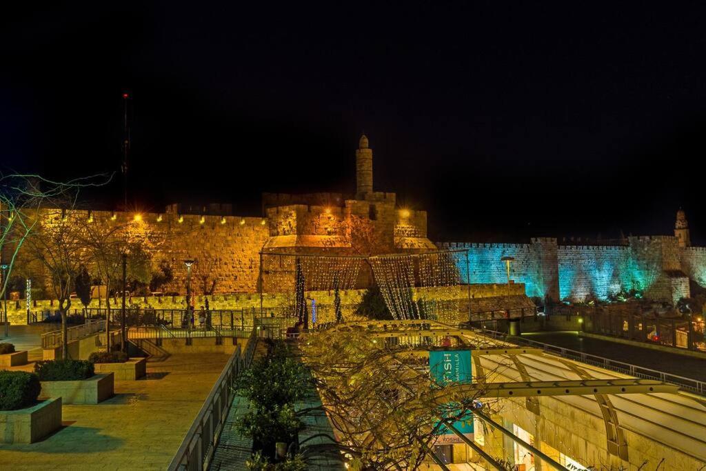 Hillel 13 - City Center Baitulmaqdis Luaran gambar
